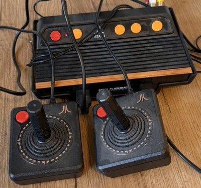 TESTED Atari Flashback Classic Game Console & Power Cord 2 Wired Controllers