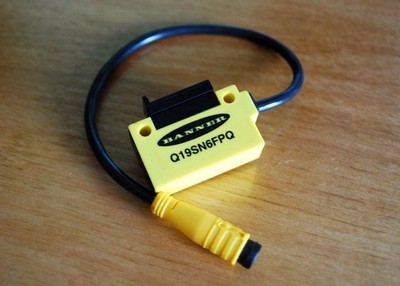 Banner Q19SN6FPQ Fiber Optic Sensor DC with QD - USED