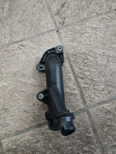 BMW Kühlmittelflansch E81 E82 E83 E84 E85 E87 E88 E90 E91 E92 E93 11537560130