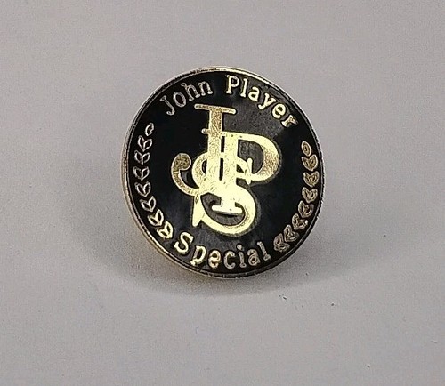 RARE VINTAGE 3/4" GOLD TONE & BLACK JOHN PLAYER SPECIAL F1 BADGE PIN BACK