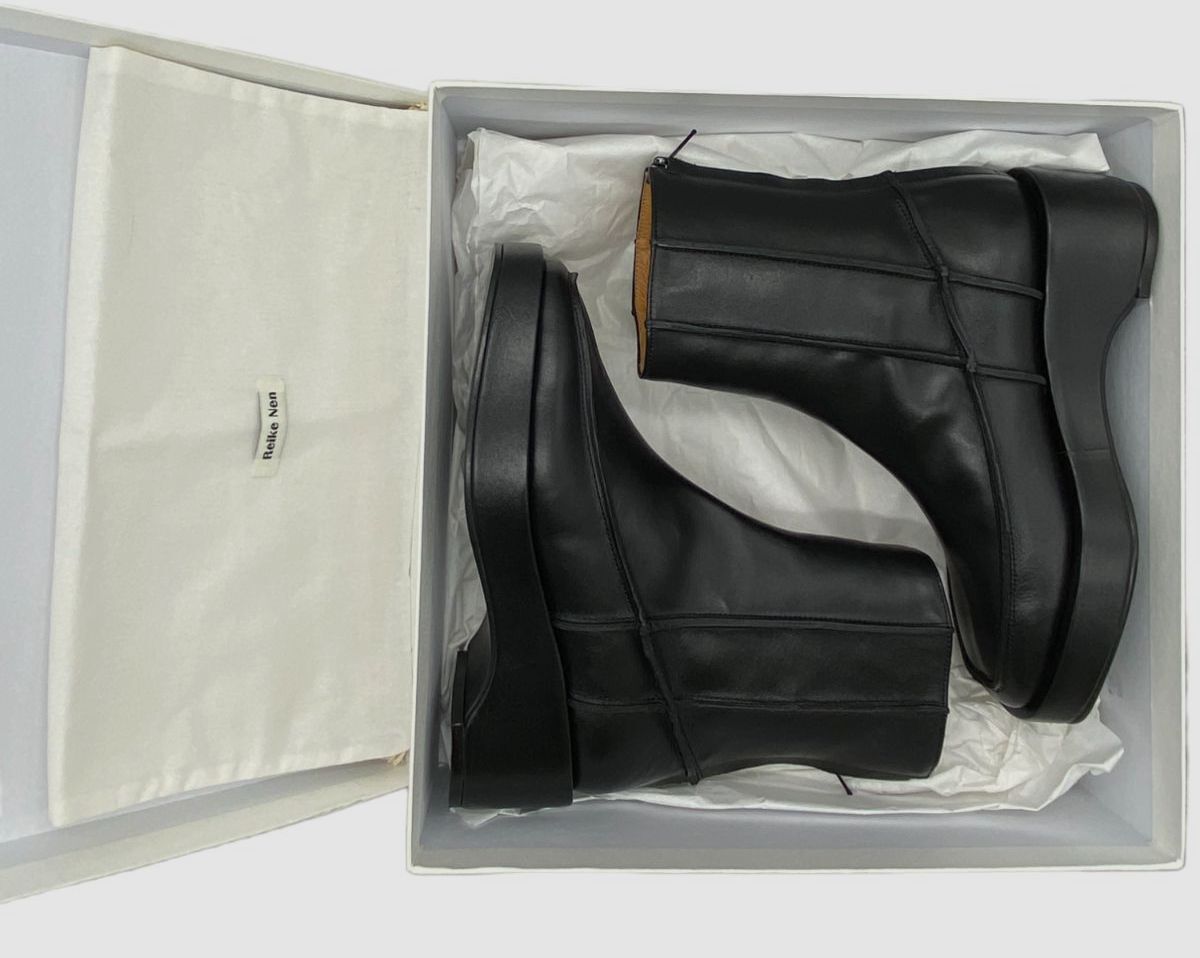 $610 Reike Nen Womens Black Square Toe Leather Ankle Boot