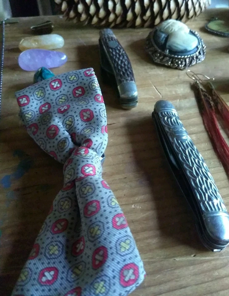 Vintage Bowtie, Vintage fabric, Clip-On - Image 4 of 4