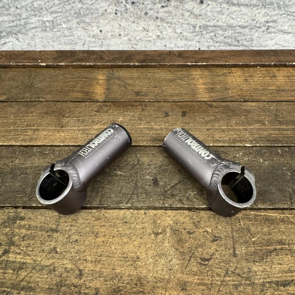 Autocollants Rétro Control Tech - Lot De 2 Stickers Pour Potence De Vélo, Couleur Noir, Fabriqué En France