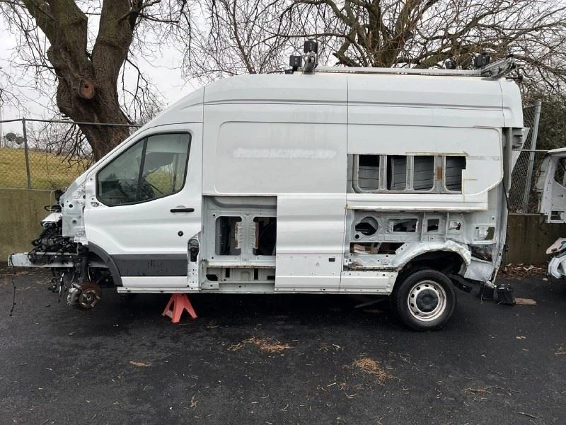 2017-2022 FORD TRANSIT, REAR RIGHTSLIDING DOOR MOULDING  BK31V254A17AG5YZ9 - Image 4 of 4