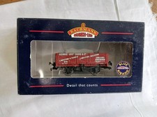 Bachmann 37-027A 5 Plank Steel Floor 'George Lovegrove & Co' 00 Gauge. Unused.