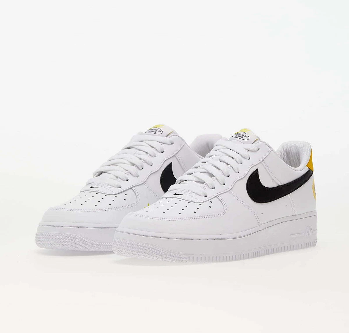 Shoes Nike AIR FORCE 1 07 LV8 2 