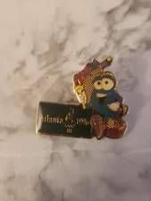 Vintage 100th Olympic Games Atlanta 1996 Gold Tone Lapel Pin Hat Lanyard Pin