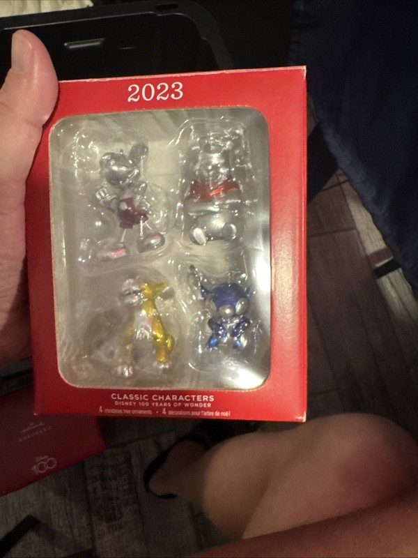 2023 Hallmark Keepsake Classic Characters Disney 100 Years Of Wonder RETIRED
