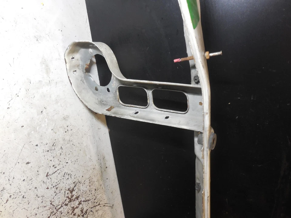 前十字成员板上部散热器支持宝马 E36 318iS 325i 328i 92-99 — 第 4/4 张图片