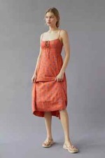 UO Nicolette Smocked Red & Blue Floral Midi Dress Urban Outfitters Printed S NEW