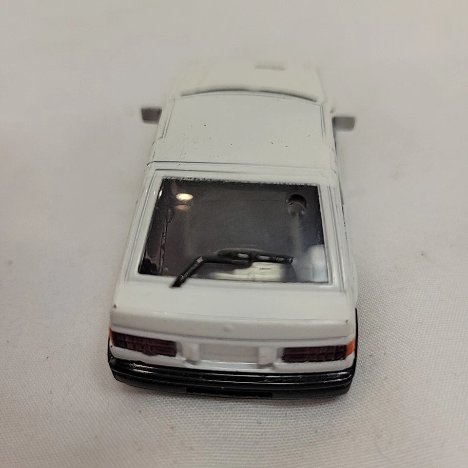 Zip Zaps Micro RC Car Body Only Toyota Corolla Levin White 1:64 Scale Body Only - Image 3 of 4