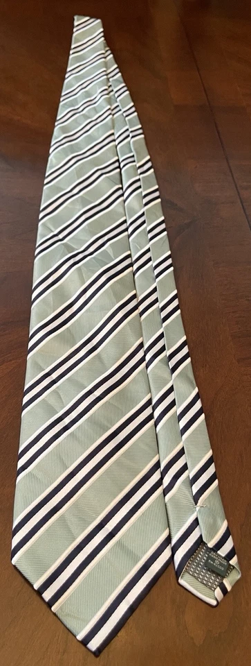 Зеленый мужской галстук ручной работы из полиэстера David Taylor Collection сделано в Китае - Изображение 3 из 4