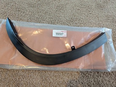 Brand New OEM 4th Gen Highlander Left Rear Wheel Archmolding