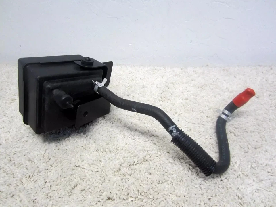 FORD E-150 / E-250 / E-350 NEW OEM  POWER STEERING RESERVOIR #3FL-11 - Image 2 of 2