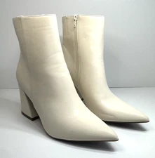 Jessica Simpson Women’s Codyy Block Heel Ankle Boots Ivory White Size 9.5 NWT