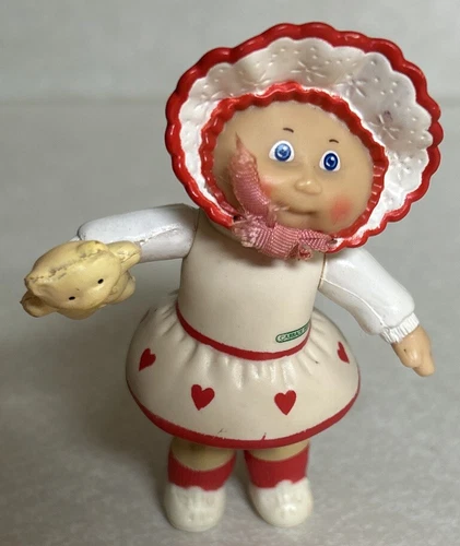 Vintage OAA 1984 Cabbage Patch Kids Mini Baby Hearts Bonnet Toddler PVC Figure