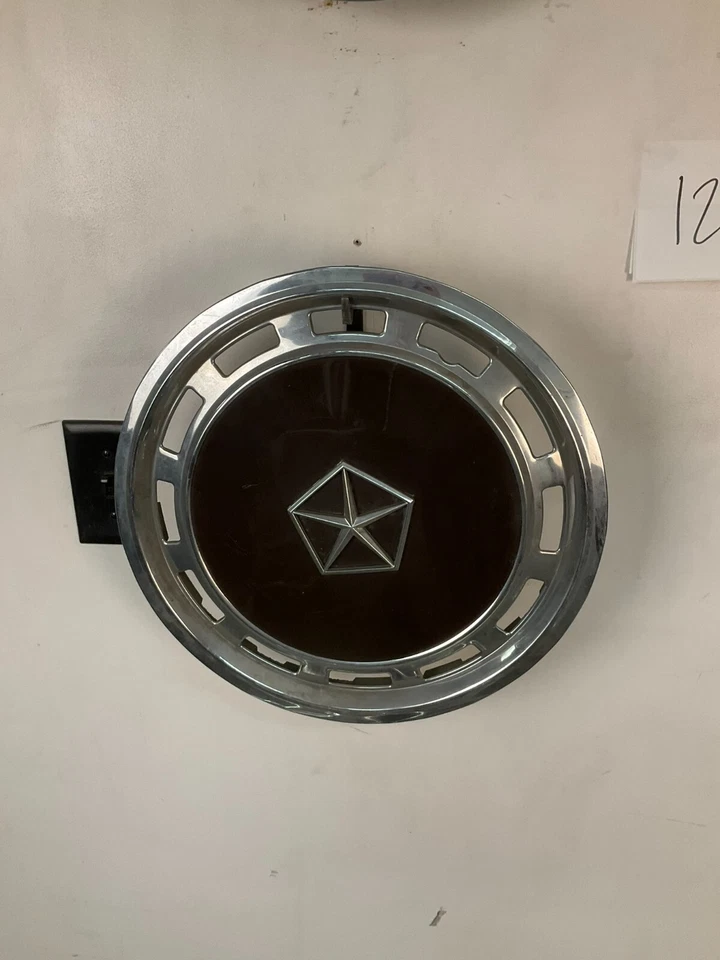 Cantidad 3 1982 1982 Chrysler LeBaron Dodge 400 cubierta de rueda 4238526 tapa antigua vintage Foto 3 de 4