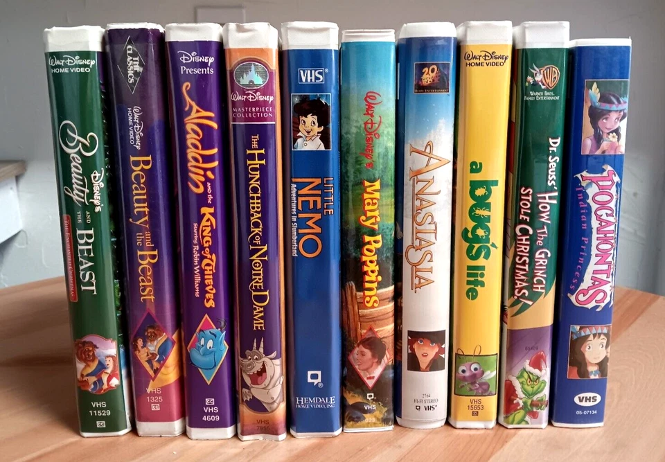 Disney Mixed Lot 10 VHS Movies Clamshell,Aladdin,Little Nemo,A Bugs Life - Image 2 of 2