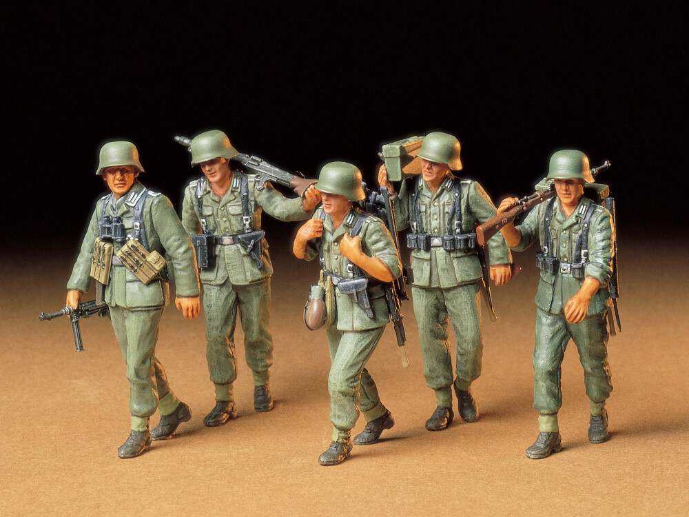 Tamiya 35184 German Machine Gun Crew Plastic Kit
