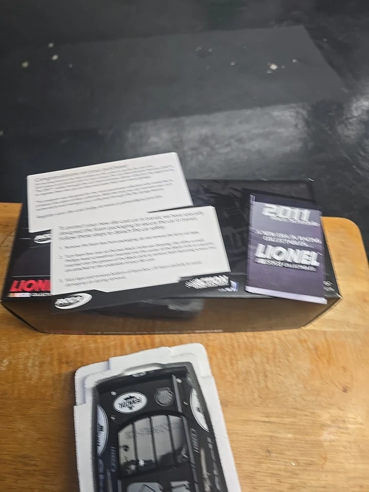 Cargador Kurt Busch #22 Shell Stealth 2011 1/24 Foto 4 de 4