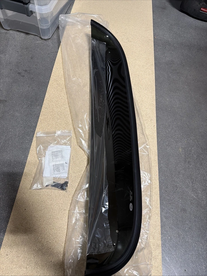 Deflector de viento techo corredizo Lincoln MKS 2009-2016 NUEVO FABRICANTE DE EQUIPOS ORIGINALES Ford 9A5Z-54500A26-A Foto 2 de 4