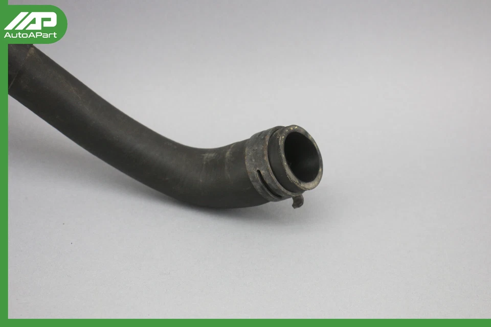 ✅ 07-10 Manguera de refrigeración superior del radiador Mercedes W221 S550 CL550 M273 2215010282 OEM Foto 2 de 4