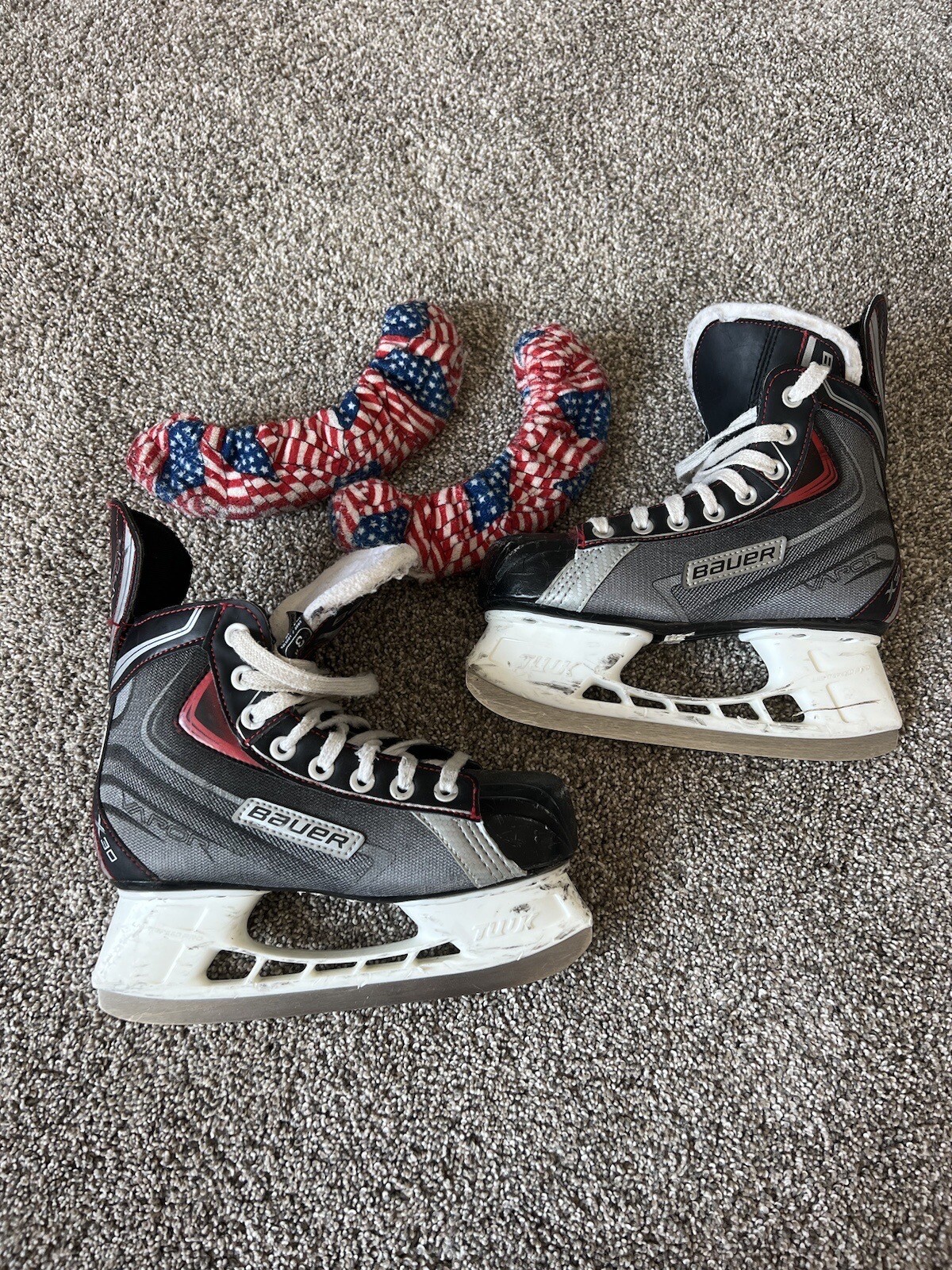Youth Bauer Vapor X30 Ice Skates Size 3 (US 4) eBay