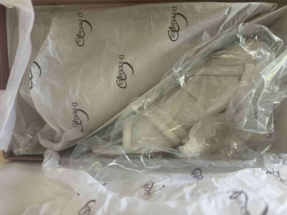 Sandalias de tacón alto Dyeables blancas radiantes de lujo para mujer 5-1/2 B Foto 4 de 4