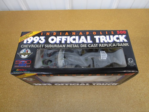 1993 Chevrolet Suburban 1/25 Brookfield Collectors Guild diecast bank Indy 500 - Picture 2 of 5