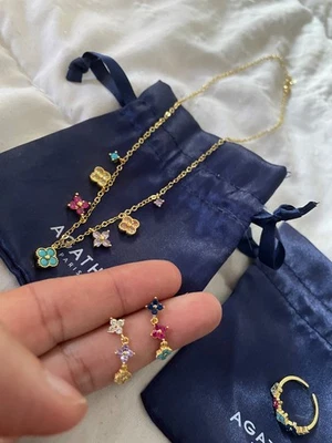Agatha ensemble multicolor neuf collier boucle d'oreille, bagues, bracelet - Photo 1/4