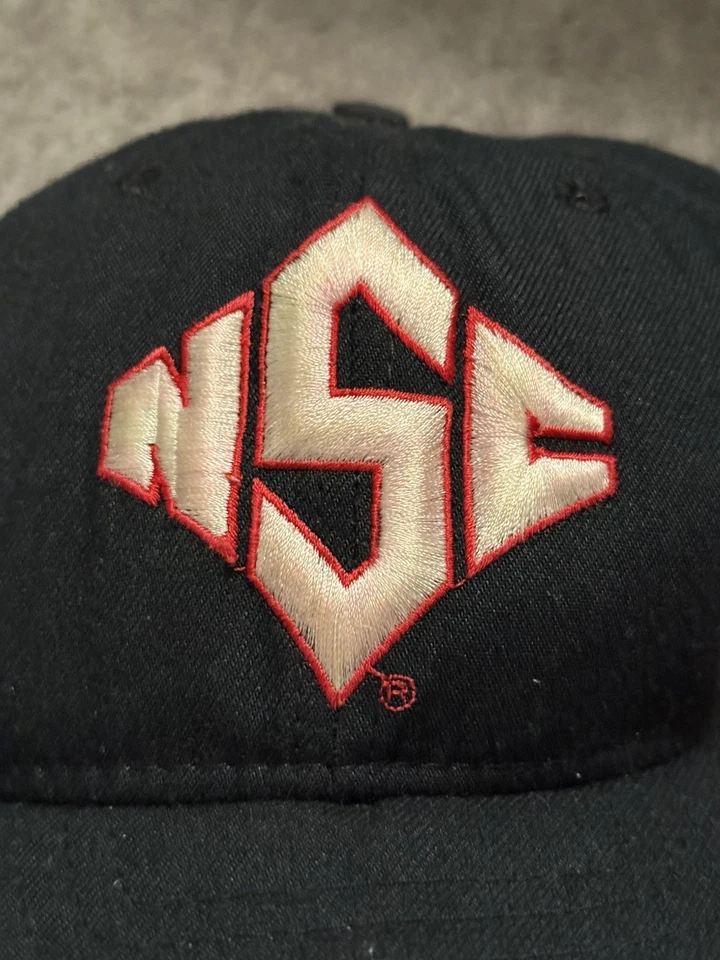 Sombrero NC State Wolfpack New Era negro vintage SnapBack para hombre  Foto 3 de 4