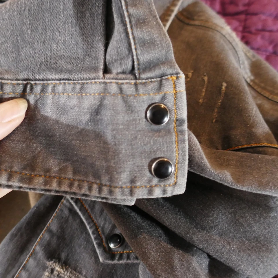 Camisa a Presión Occidental Gris Dk Clásica 48 Italia Botones Negros Envejecidos Foto 4 de 4