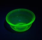 VTG Anchor Hocking Small Uranium Glass Bowl 1930s Green Depression UV Reactive