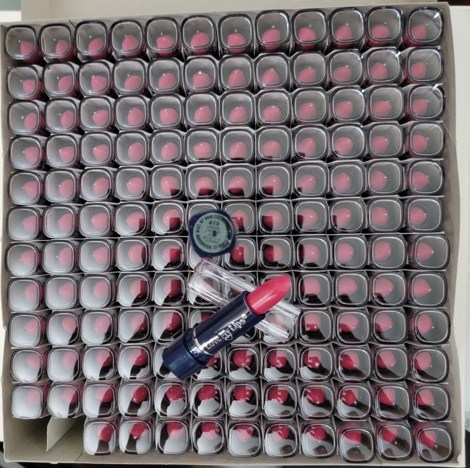 144 Lápiz labial - Bari Cosmetics LOVE MY LIPS LÁPIZ LABIAL 0,14 oz 410 CREMA VINO CREMOSO Foto 3 de 3