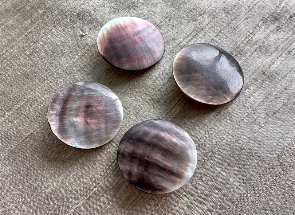 Antique Extra Large Black Lip Mother of Pearl Buttons 37mm - Image 2 of 4