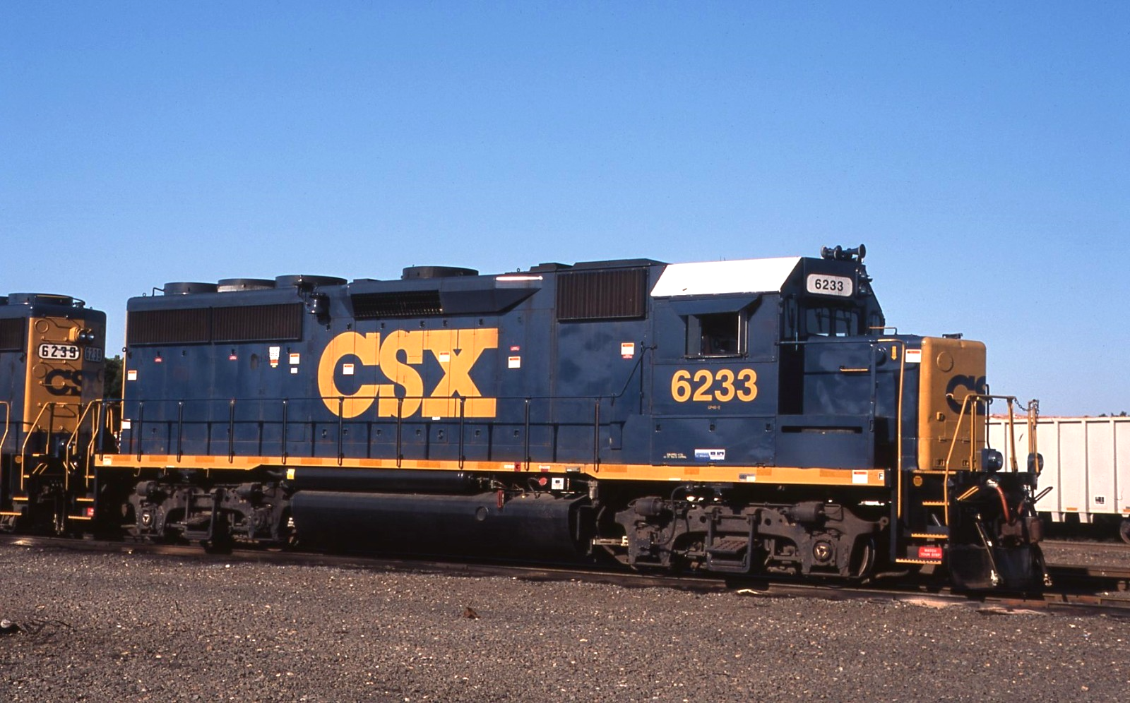 Original Slide: CSXT GP40-2 6233 at North Haven, Connecticut | eBay