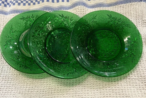 3 Anchor Hocking Sandwich Glass Custard/Butter Pats Green Vintage Plates 4.5”
