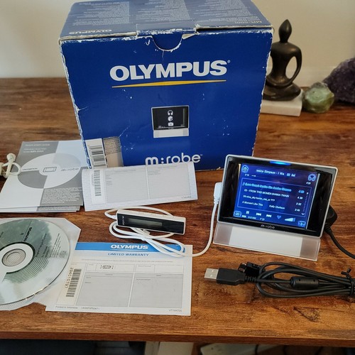 Olympus m:robe MR-500i Black/White (20 GB) Digital Media Player (210010) - Afbeelding 1 van 6