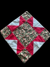 Christmas Quilt Square Table Center Mat Handmade Quilted Quilting Red Green 15"