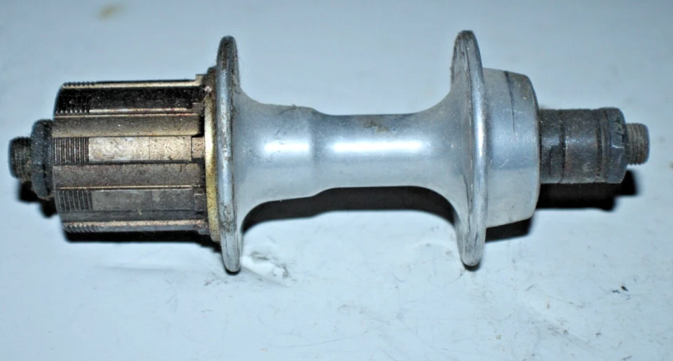 Shimano Deore LX FH-M550 Rear Hub Freehub Silver 32H 135mm Silver USA Shipper :) - Image 4 of 4