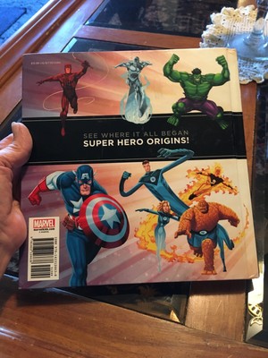 マーベル　Marvel Super Heroes Books Set Amazon.com: Marvel's Box of Super Heroes: The 80th