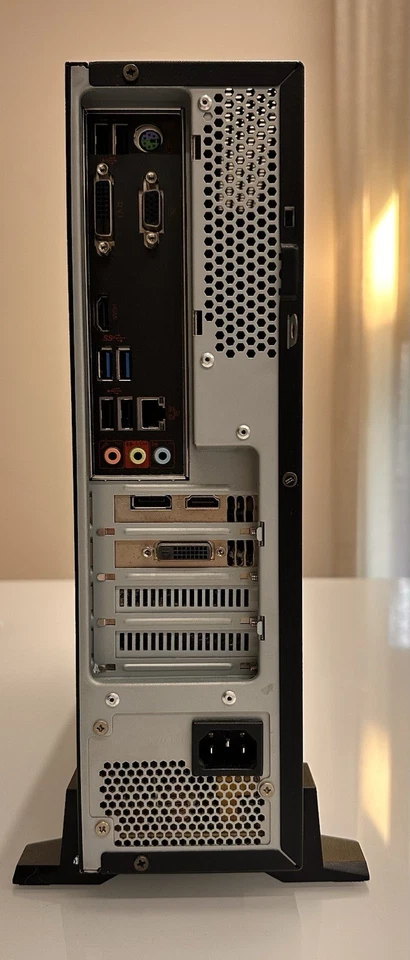 computer gaming msi + monitor gaming samsung - Immagine 2 di 3