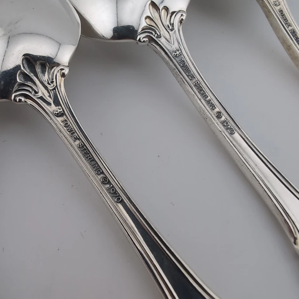 Towle Queen Elizabeth I cucharas de postre de sopa ovaladas de plata de ley - 7" - Juego de 4 Foto 3 de 3