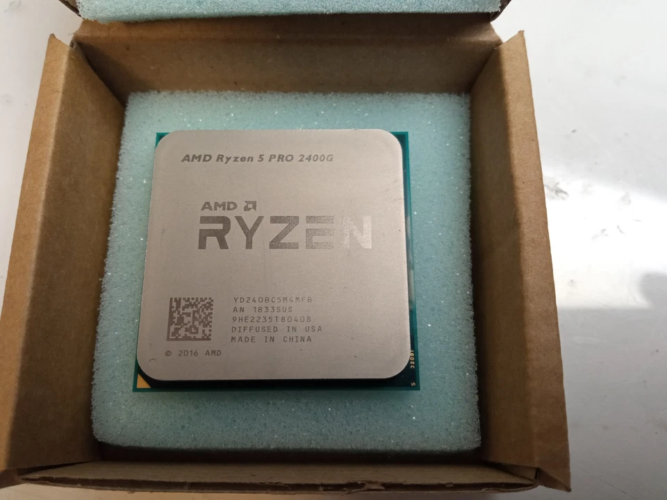 AMD Ryzen 5 Pro 2400G 3.60 GHz Socket AM4 Processor CPU (YD240BC5M4MFB) - Image 2 of 2
