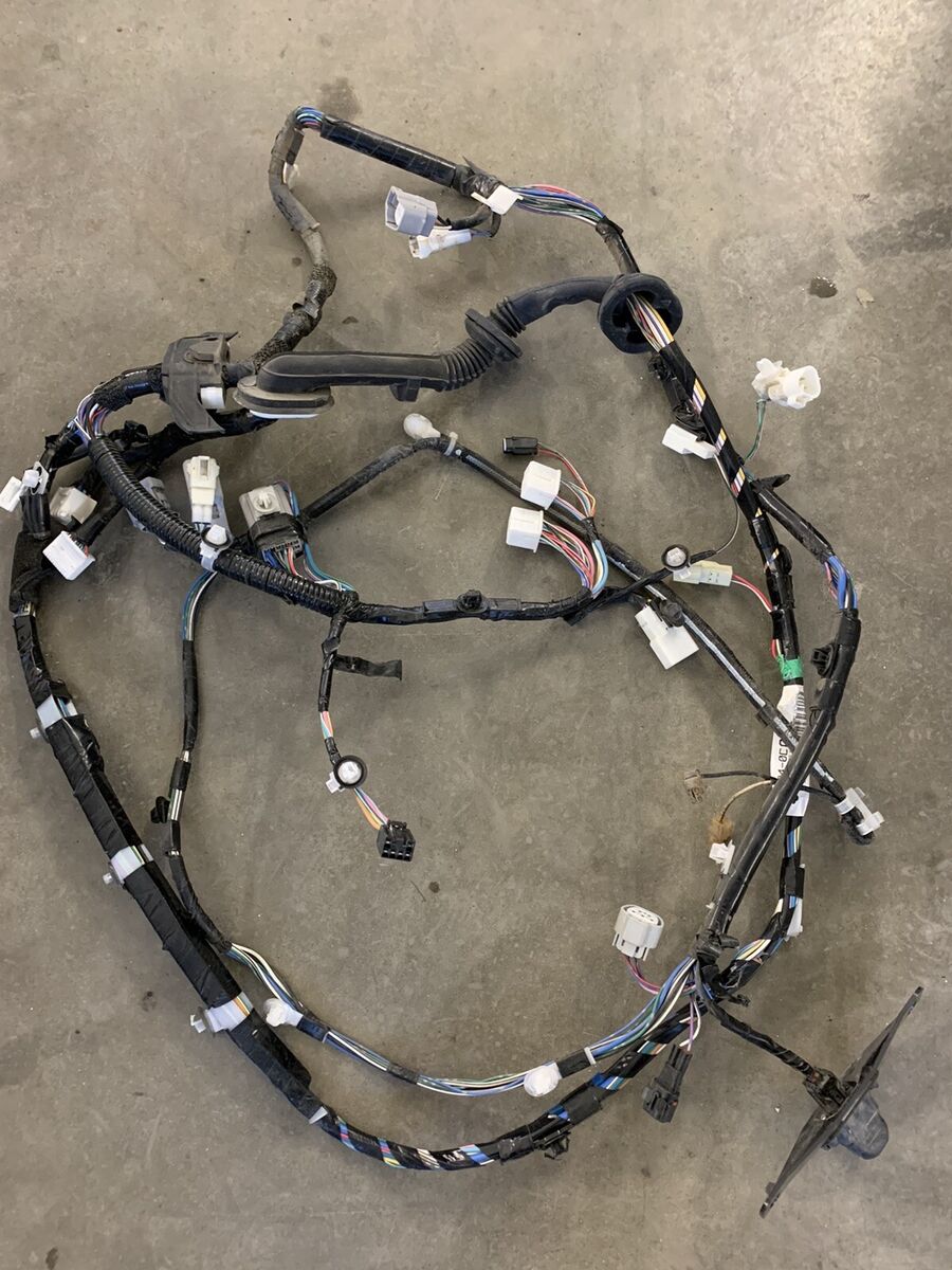 08-14 Toyota Sequoia Tailgate Trunk Lift gate wiring Harness 08-14 Toyota Sequoia Tailgate Trunk Lift gate wiring Harness