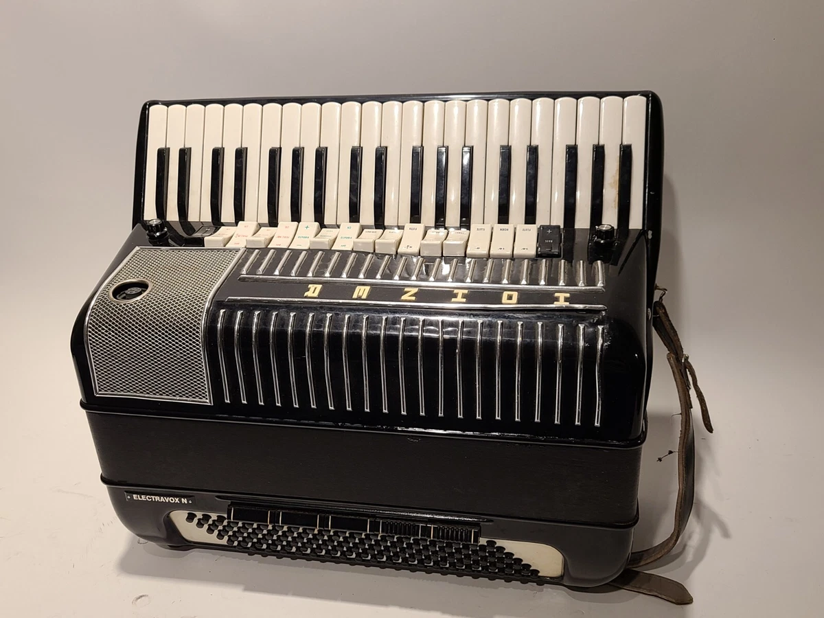 Hohner on sale electric accordion