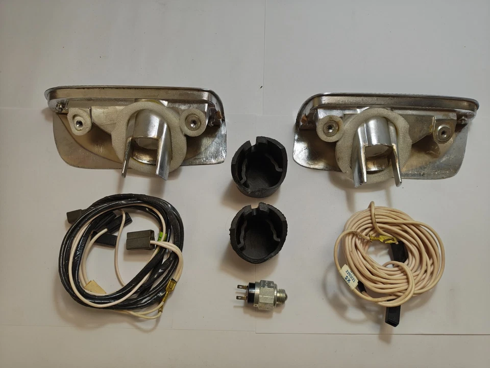 Plymouth Fury Belvedere 1963 paquete de montaje de lámpara de respaldo 2426446 nuevo en stock Foto 3 de 4