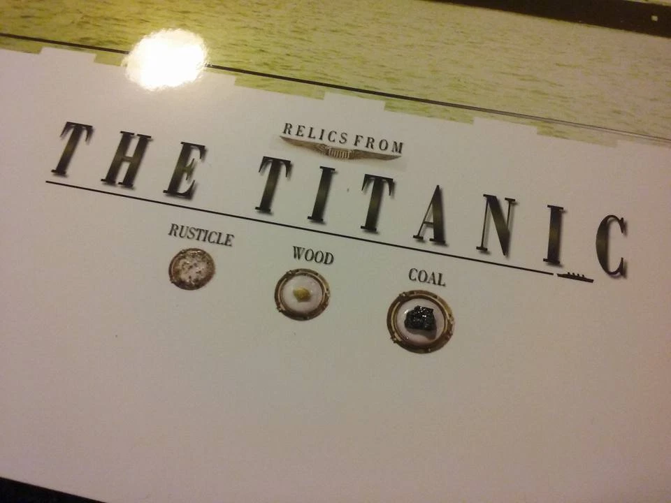 Reliquias genuinas TITANIC artefactos RÚSTICO MADERA CARBÓN piezas auténticas parte real Foto 3 de 4