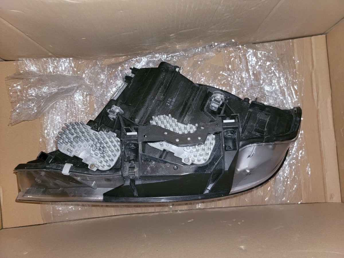 14-17 OEM BMW F32 F33 F82 M3 M4 435i Right Passenger Bi-Xenon  