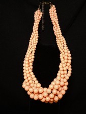 VTG Peachy Pink Tone Twisted Faux Pearl Collar Necklace Retro Classy